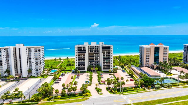 1 of 37 - 3100 N Highway A1a #1005, Hutchinson Island, FL