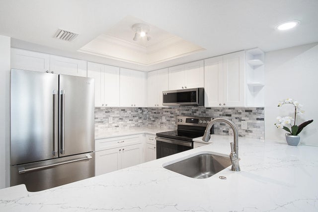 3 of 27 - 4949 N Highway A1a #195, Hutchinson Island, FL