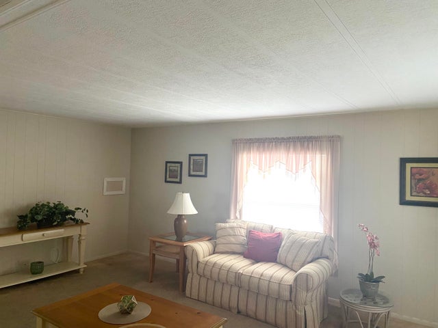 5 of 40 - 8 Florencia Ln, Port Saint Lucie, FL