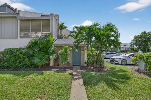 4 of 47 - 1605 S Us Highway 1 #8e, Jupiter, FL