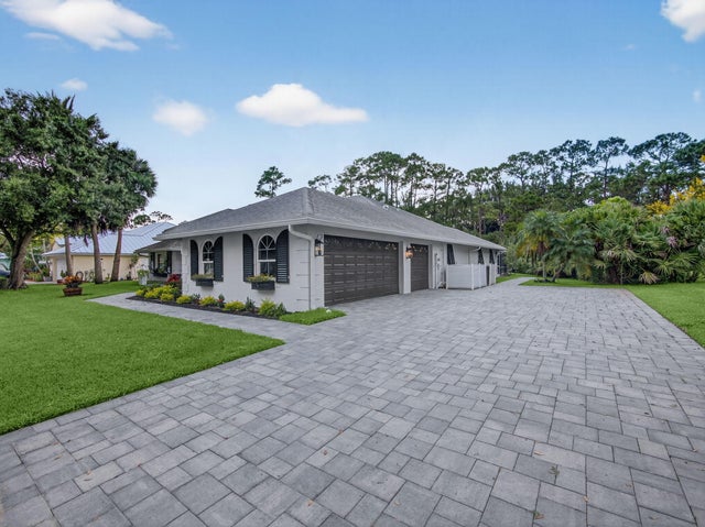 3 of 50 - 8025 Sw Yachtsmans Drive, Stuart, FL
