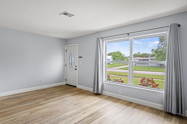 3 of 37 - 386 Ne Orchard Street, Port Saint Lucie, FL