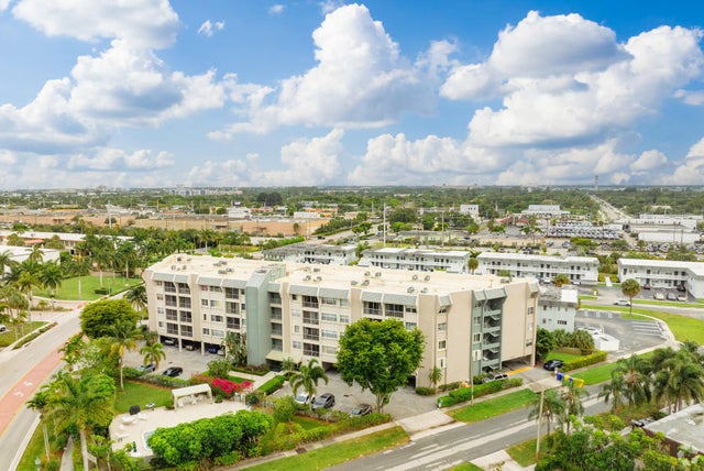 1 of 8 - 505 Spencer Drive #406, West Palm Beach, FL
