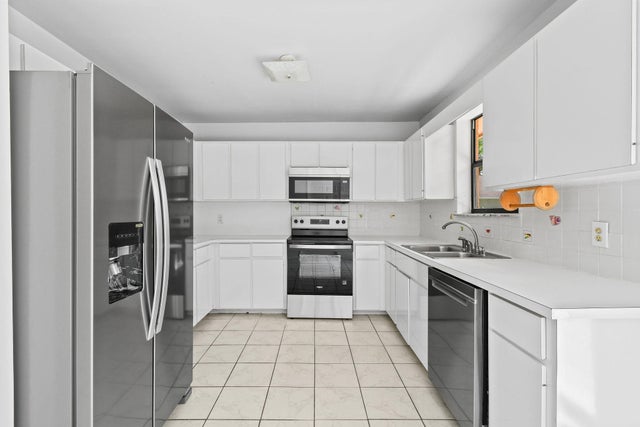 1 of 90 - 2634 Summit Boulevard, West Palm Beach, FL