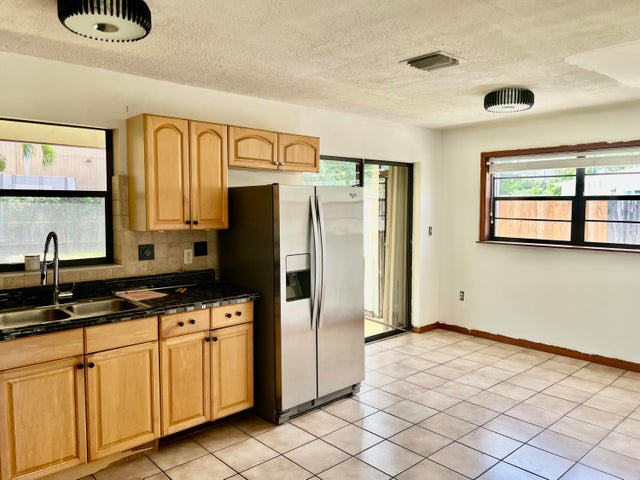 4 of 22 - 4140 Rochester Street, Palm Beach Gardens, FL