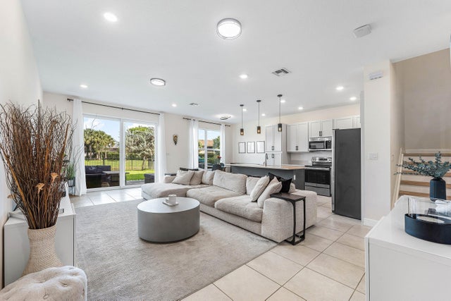 3 of 28 - 4392 Veleiros Avenue, Deerfield Beach, FL