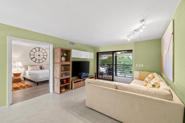 5 of 63 - 5380 Cedar Lake Drive #302, Boynton Beach, FL