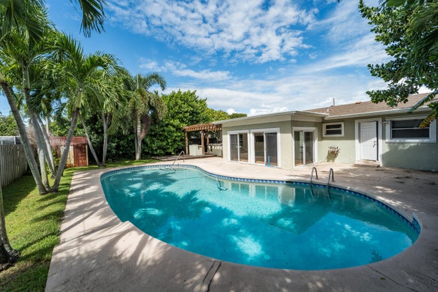 2 of 36 - 1022 Sw 25th Avenue, Boynton Beach, FL