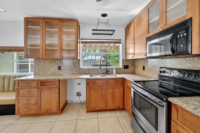 4 of 36 - 1022 Sw 25th Avenue, Boynton Beach, FL