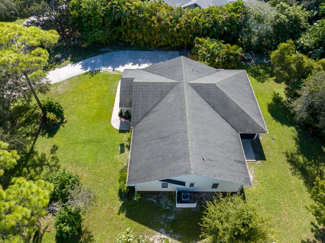 4 of 55 - 960 Ne Juniper Place Ne, Jensen Beach, FL