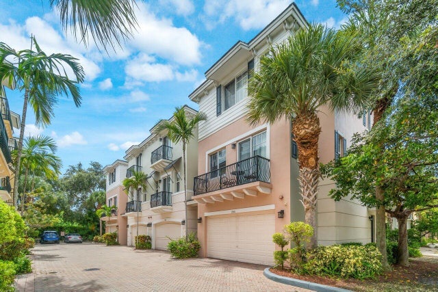 3 of 36 - 3805 Nw 5th Terrace, Boca Raton, FL