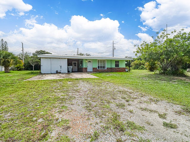 3 of 35 - 2448 1st Court Se, Vero Beach, FL