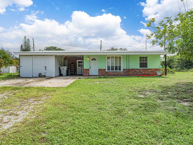 4 of 35 - 2448 1st Court Se, Vero Beach, FL