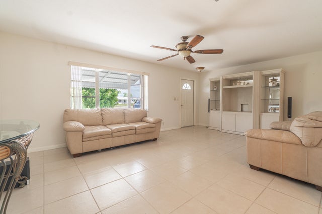 3 of 37 - 1401 Sw 17th Avenue, Boynton Beach, FL