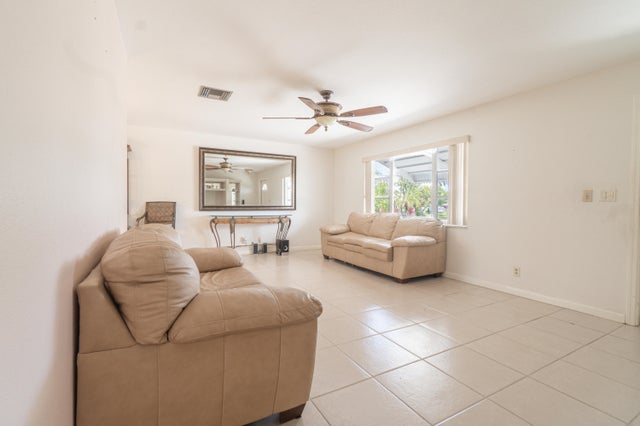 5 of 37 - 1401 Sw 17th Avenue, Boynton Beach, FL
