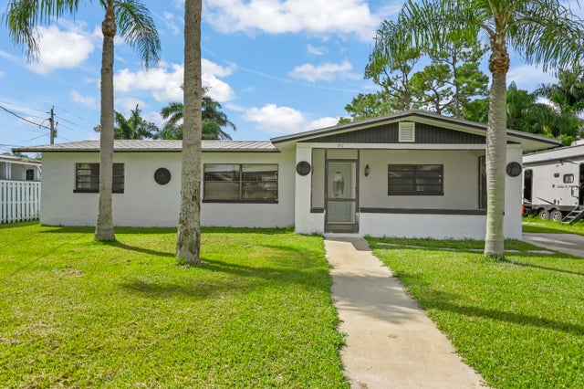 3 of 28 - 872 Sw 30th Street, Palm City, FL