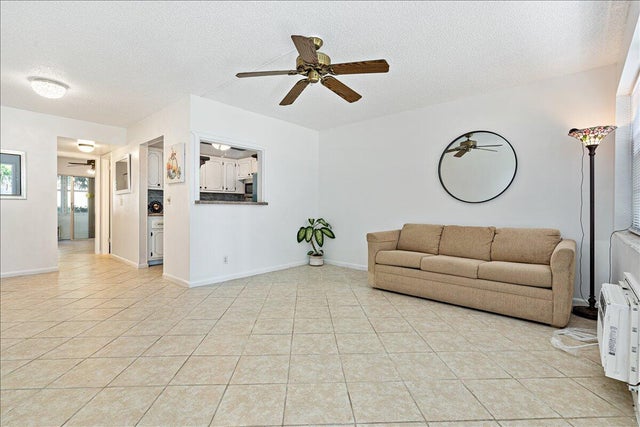2 of 13 - 98 Cambridge E, West Palm Beach, FL