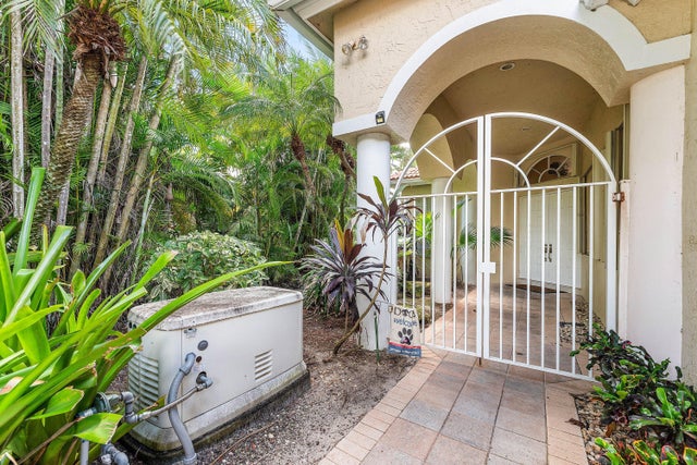 5 of 56 - 10654 Greenbriar Villa Drive, Lake Worth, FL