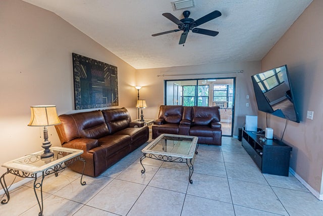 5 of 21 - 450 Sw Eyerly Avenue, Port Saint Lucie, FL
