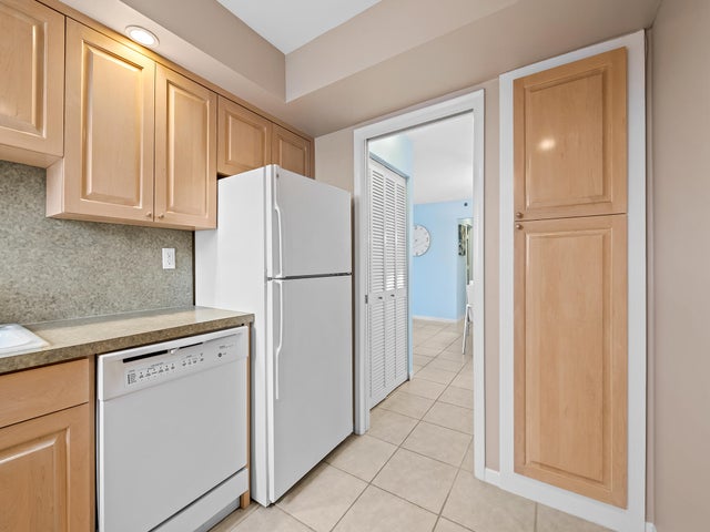 4 of 31 - 3221 S Ocean Boulevard #302, Highland Beach, FL