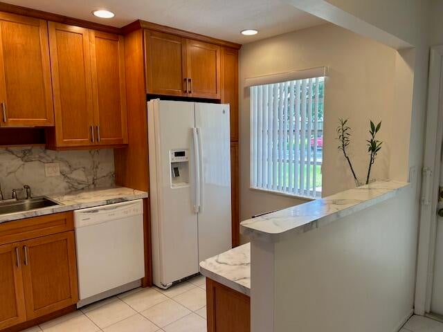 2 of 41 - 131 Lake Gloria Drive, West Palm Beach, FL