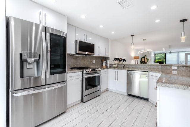 4 of 25 - 7455 Glendevon Lane #203, Delray Beach, FL