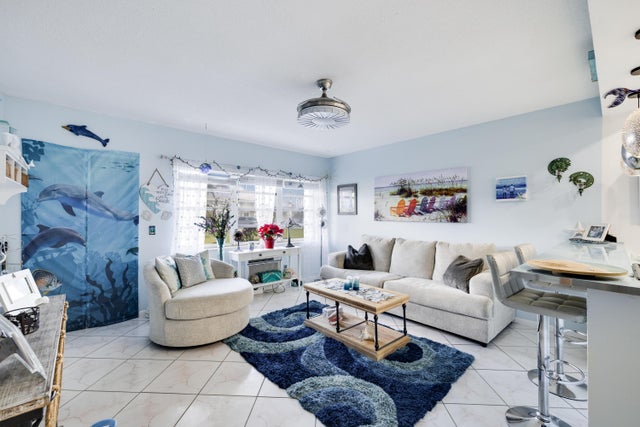 4 of 19 - 2460 S Federal Highway #6, Boynton Beach, FL