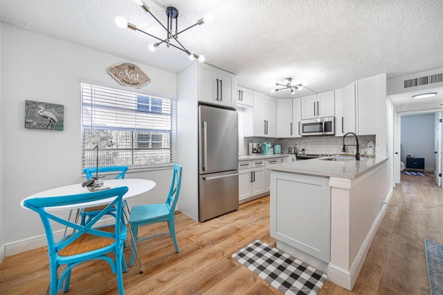 1 of 22 - 52 Burgundy #b, Delray Beach, FL
