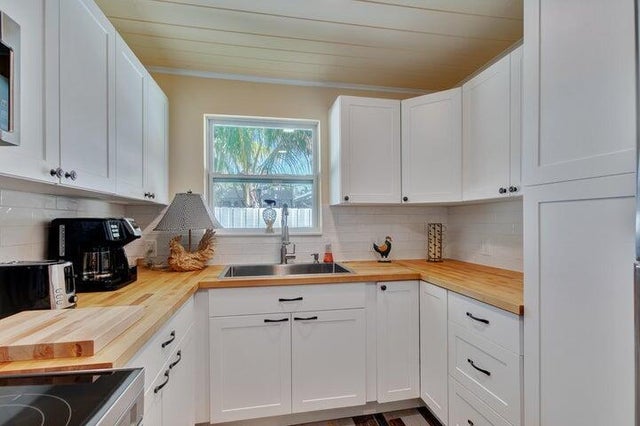 4 of 37 - 2396 Easy Street, Palm Beach Gardens, FL