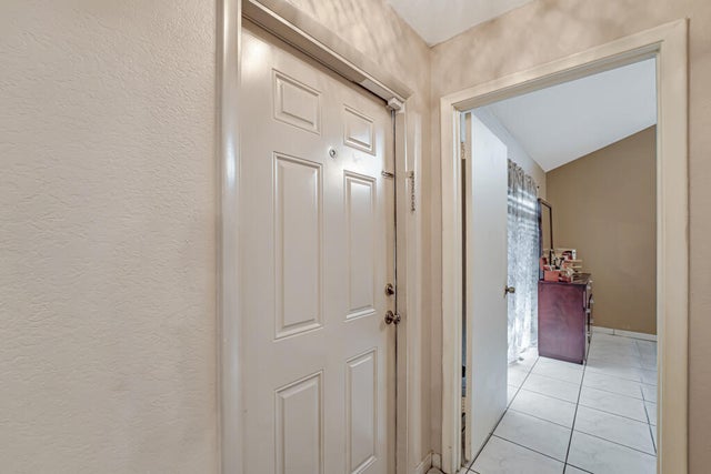 5 of 40 - 1139 Summit Trail Circle #b, West Palm Beach, FL