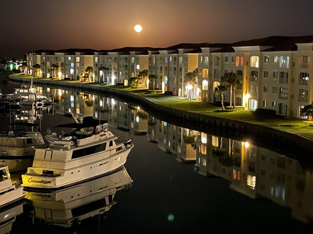 2 of 31 - 13 Harbour Isle Drive W #ph02, Fort Pierce, FL
