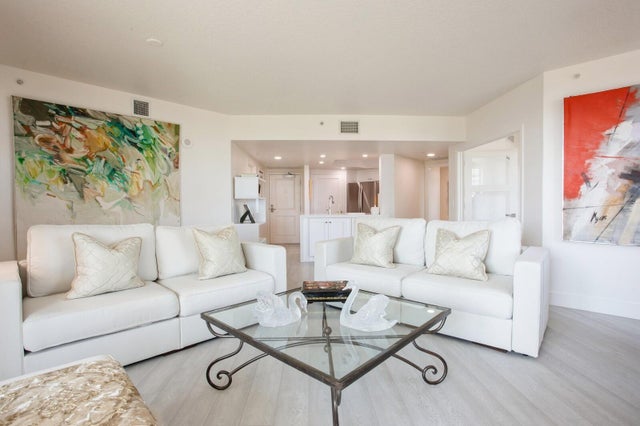 2 of 23 - 403 S Sapodilla Avenue #604, West Palm Beach, FL