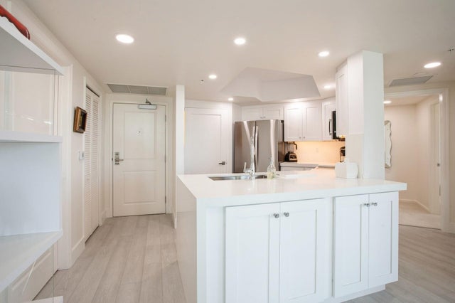 5 of 23 - 403 S Sapodilla Avenue #604, West Palm Beach, FL