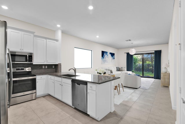 4 of 27 - 3202 Klays Court, Royal Palm Beach, FL