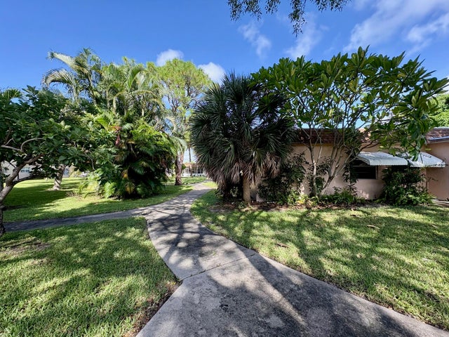 4 of 11 - 2804 Sw Natura Boulevard #d, Deerfield Beach, FL