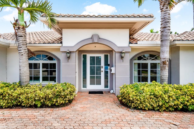 4 of 50 - 41 Castle Harbor Island, Fort Lauderdale, FL