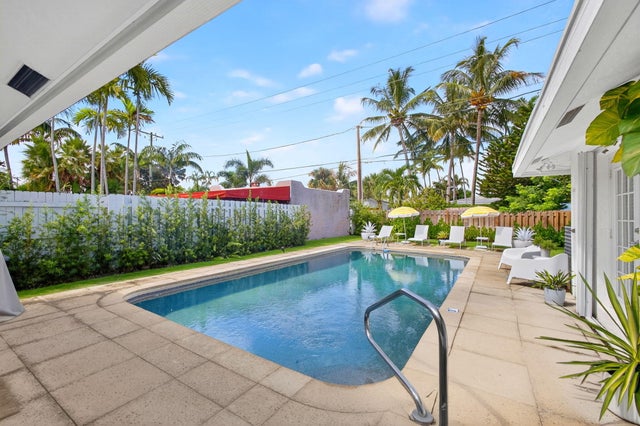 1 of 68 - 1123 N Lakeside Drive, Lake Worth Beach, FL