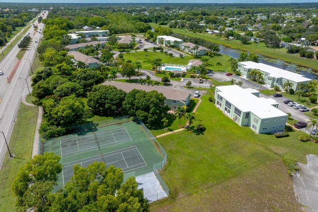 4 of 36 - 2109 Se Wild Meadow Circle, Port Saint Lucie, FL