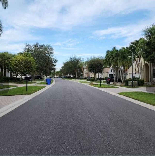 3 of 3 - 305 Berenger Walk, Royal Palm Beach, FL