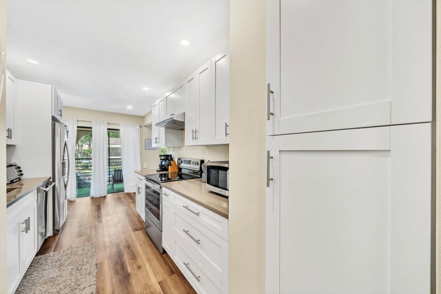4 of 40 - 6342 Longboat Lane W #201, Boca Raton, FL