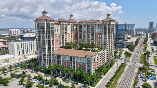 2 of 70 - 550 Okeechobee Boulevard #lph-12, West Palm Beach, FL