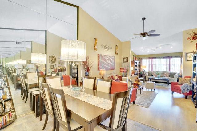 5 of 35 - 7593 Tahiti Lane #202, Lake Worth, FL