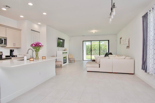 5 of 43 - 16420 Sandy Shore Drive, Loxahatchee, FL