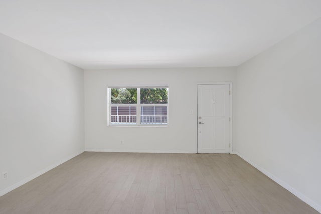 3 of 30 - 609 Ne 13th Avenue #102, Fort Lauderdale, FL