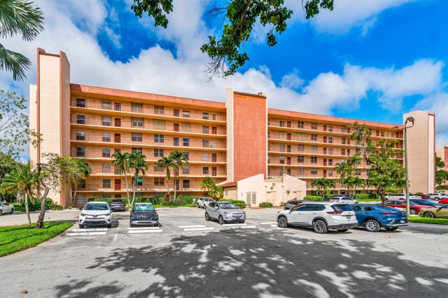 2 of 37 - 14671 Bonaire Boulevard #409, Delray Beach, FL