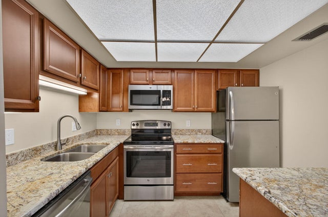 2 of 41 - 4169 Oak Terrace Drive, Greenacres, FL