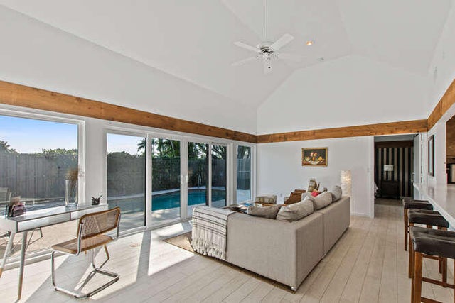 5 of 36 - 11792 Wimbledon Circle, Wellington, FL