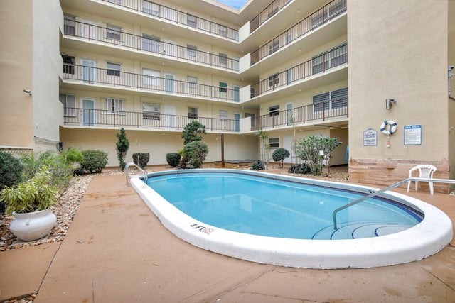 3 of 43 - 1750 Jefferson Street #305, Hollywood, FL