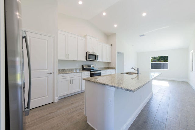 3 of 41 - 2372 Sw Import Drive, Port Saint Lucie, FL