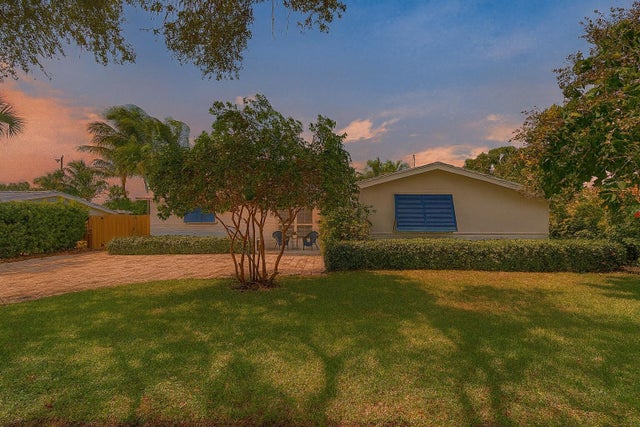 3 of 50 - 777 Lagoon Drive, North Palm Beach, FL